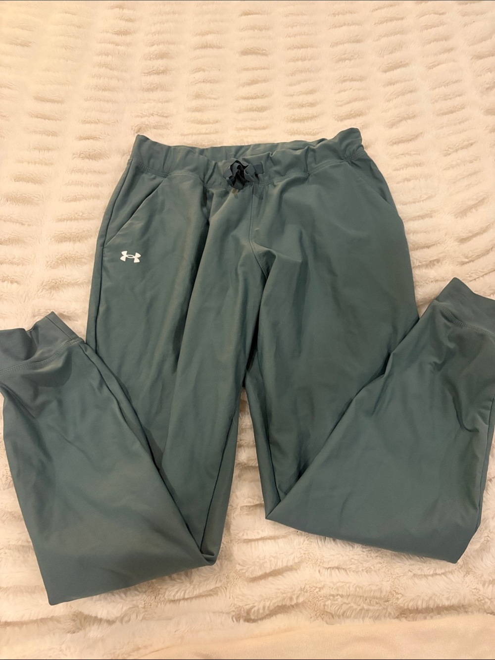 Under Armour women’s Teal/Blue Lightweight Joggers